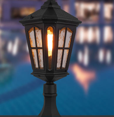 青湖路街道柱头灯