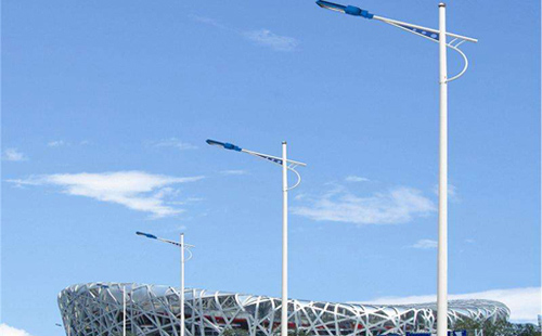 青湖路街道LED路灯怎么选？众城照明解析高效节能新趋势